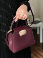 حقيبة كوتش نسائية