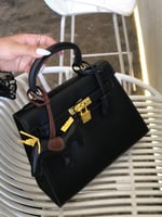 حقيبة نسائية