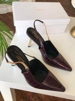 كعب نسائي أنيق