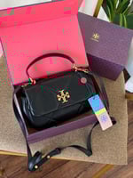 شنطة نسائية مميزة من توري بورش