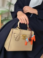 حقيبة يد نسائية