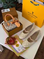 طقم لويس فيتون