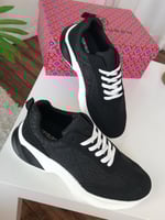 حذاء كاجوال نسائي توري