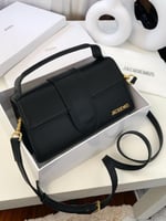 شنطة نسائية