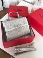 حقيبة نسائية كريستال