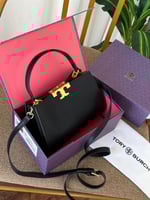 شنطة نسائية بتصميم راقي من توري بورش