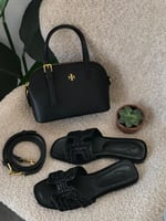 طقم نسائي مميز وأنيق