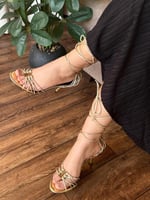 كعب سان لوران