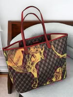 توت باق لوب نوير