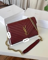 شنطة نسائية أنيقة