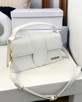 شنطة نسائية