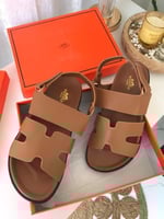 سليبر نسائي جلد