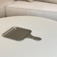 تقديمة صغيرة معدن