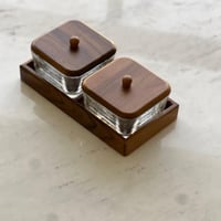 طقم علبة زجاج بغطاء خشبي