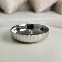 تقديمة سيراميك فضي