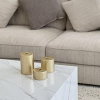 حامل شمع معدن ذهبي