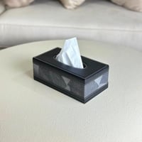 علبة مناديل فاخرة