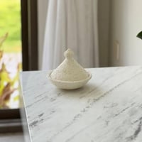 تقديمة جبسية بغطاء مميزة