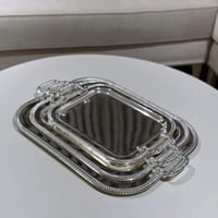 صينية تقديم معدن