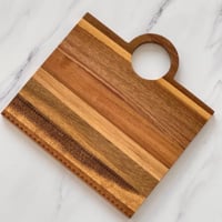 تقديمة خشبية