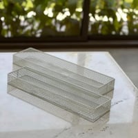 صينية تقديم معدن ابيض