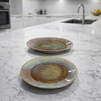 صحن تقديم سيراميك بنقشة مميزة