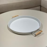 صينية تقديم معدن بلون ابيض