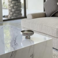 تقديمة سيراميك فضي