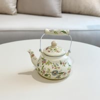 ابريق معدن بمسكة