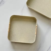 صينية تقديم معدن صغيرة