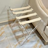 طاولة اكريلك