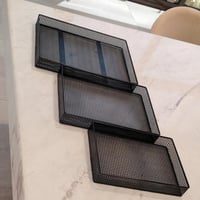 صينية تقديم معدن بلون اسود