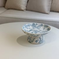 تقديمة سيراميك بنقش مميزة