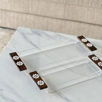 صينية تقديم اكريلك بمسكة خشب