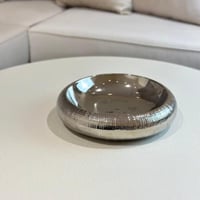 تقديمة سيراميك فضي