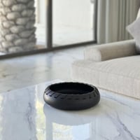 تقديمة سيراميك بلمسة من الجلد