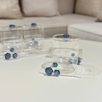 علبة اكريلك