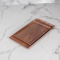 صينية تقديم بلاستيك بشكل خشبي مميز