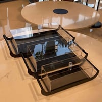 تقديمة بغطاء اكريلك