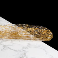 صحن تقديم زجاج بلمسة ذهبية انيقة