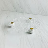 تقديمة اكريلك بقاعدة رخام