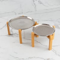 تقديمة بقاعده خشبيه