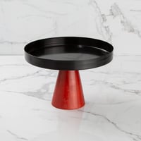 تقديمة بقاعده خشبيه