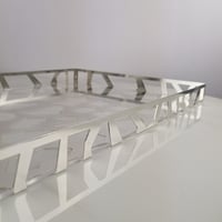 صينية تقديم بطبقة اكريليك شفاف