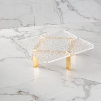 تقديمة اكريليك بقاعدة ذهبية