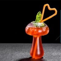 كوب زجاجي انيق فطر