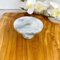 ستاند رخام صغير