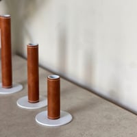 حامل شمع بطبقة جلد