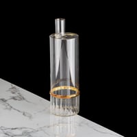 فازة زجاج بحزام ذهبي