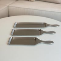 تقديمة صغيرة معدن